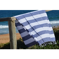 Compact Lifestyle Beach Daze Turkish Towel – Navy/White