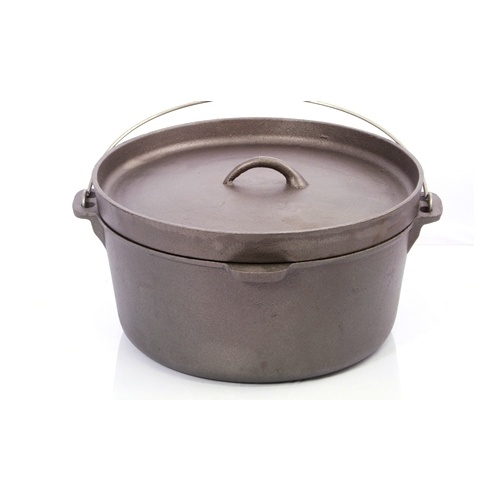 Cast Iron Round Camp Oven With Lipped Lid - 9QT